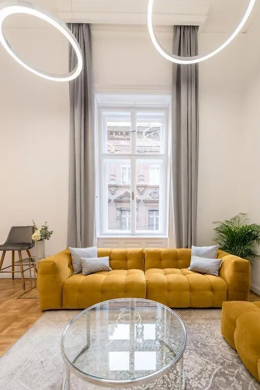 Andrassy Apartment With Free Parking Budapest Hungary