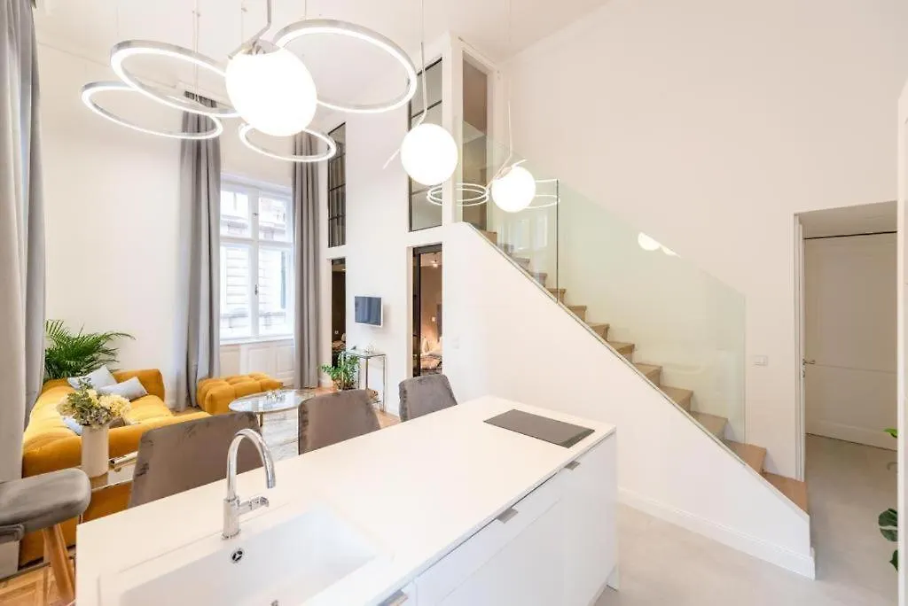 Andrassy Apartment With Free Parking Budapest 0*,