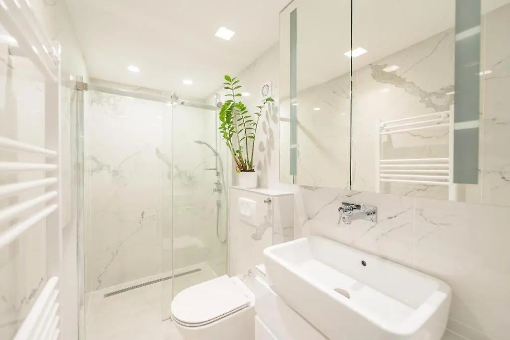 Andrassy Apartment With Free Parking Budapest Hungary