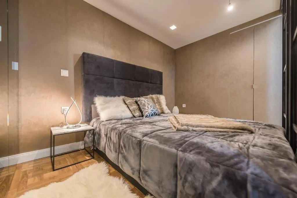 Andrassy Apartment With Free Parking Budapest